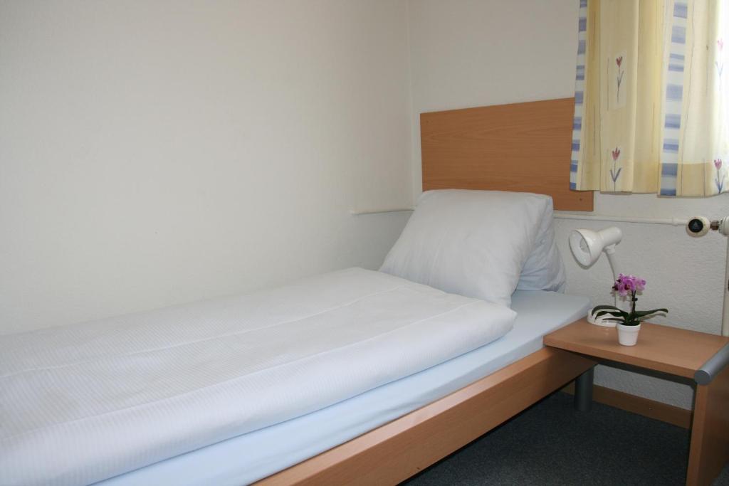 Hotel Glaernisch Hof Horgen Bilik gambar