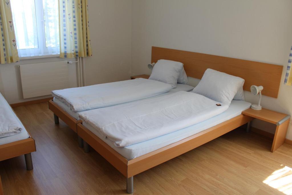 Hotel Glaernisch Hof Horgen Bilik gambar